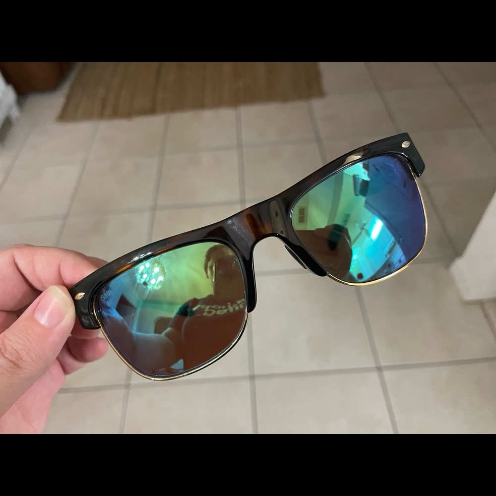 Costa Women’s Sunglasses
